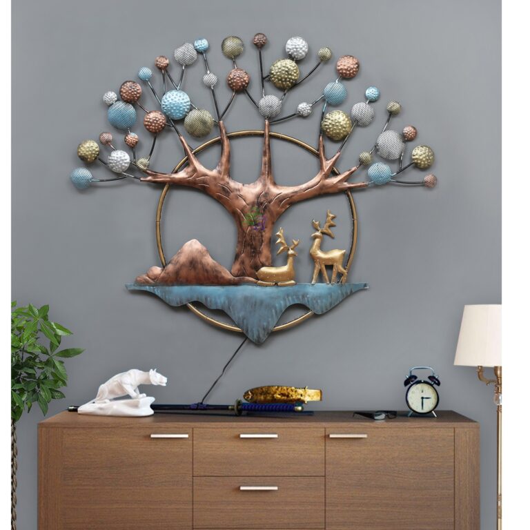 Metal wall decor: metal wall clocks, mirrors