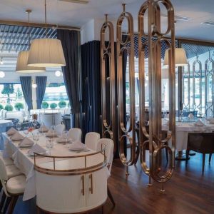 Capsule Steel Partition