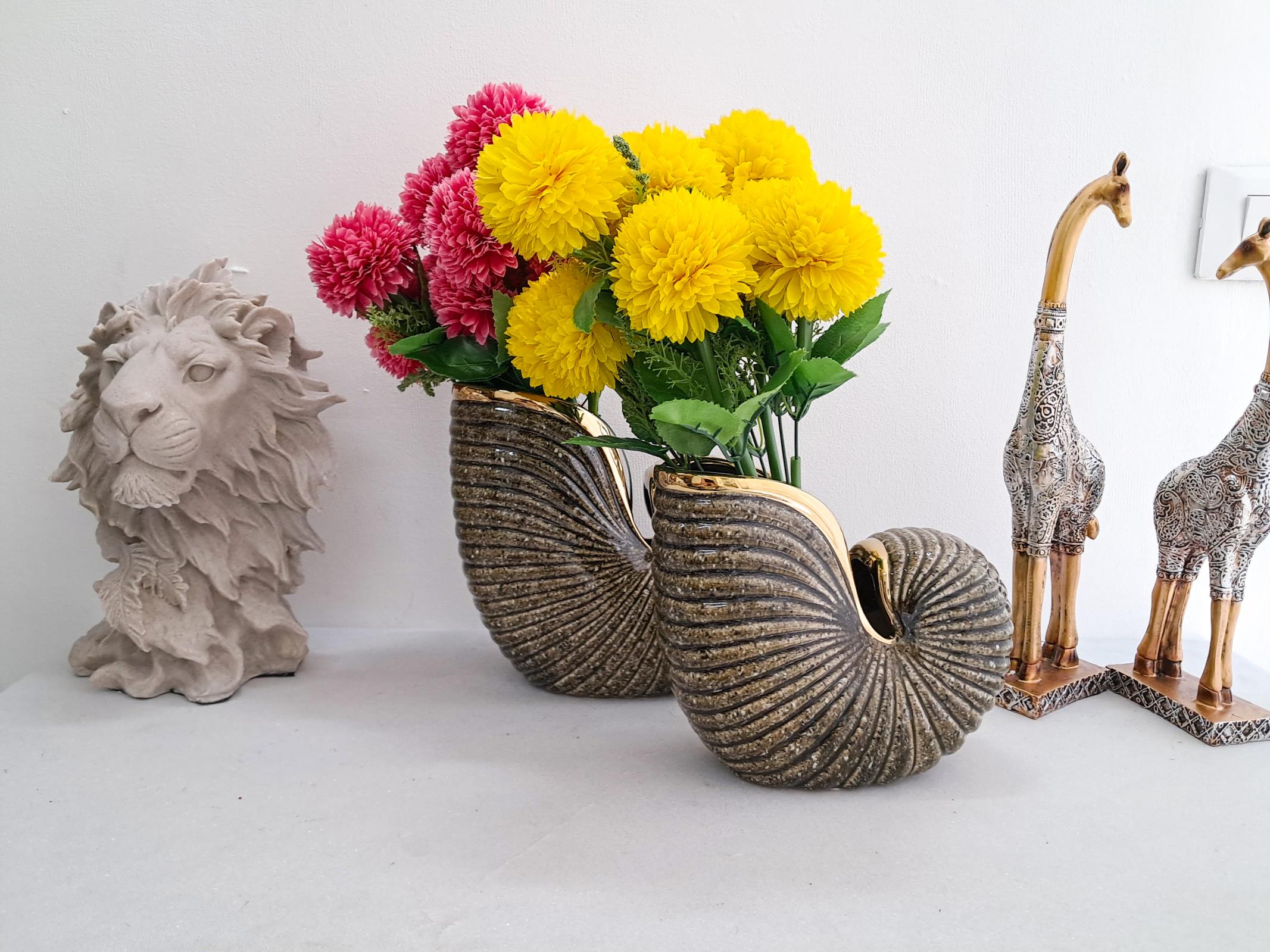 Gold Shell Vases 1 Gold Shell Vases