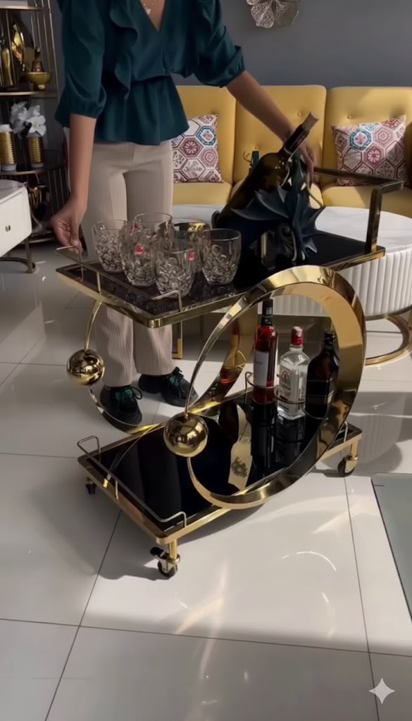 Serving trolley