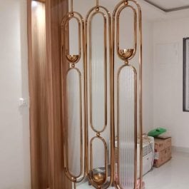 single panel capsule partition