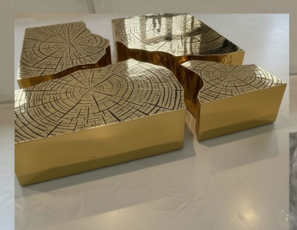 Cracked golden table 4 Cracked golden table